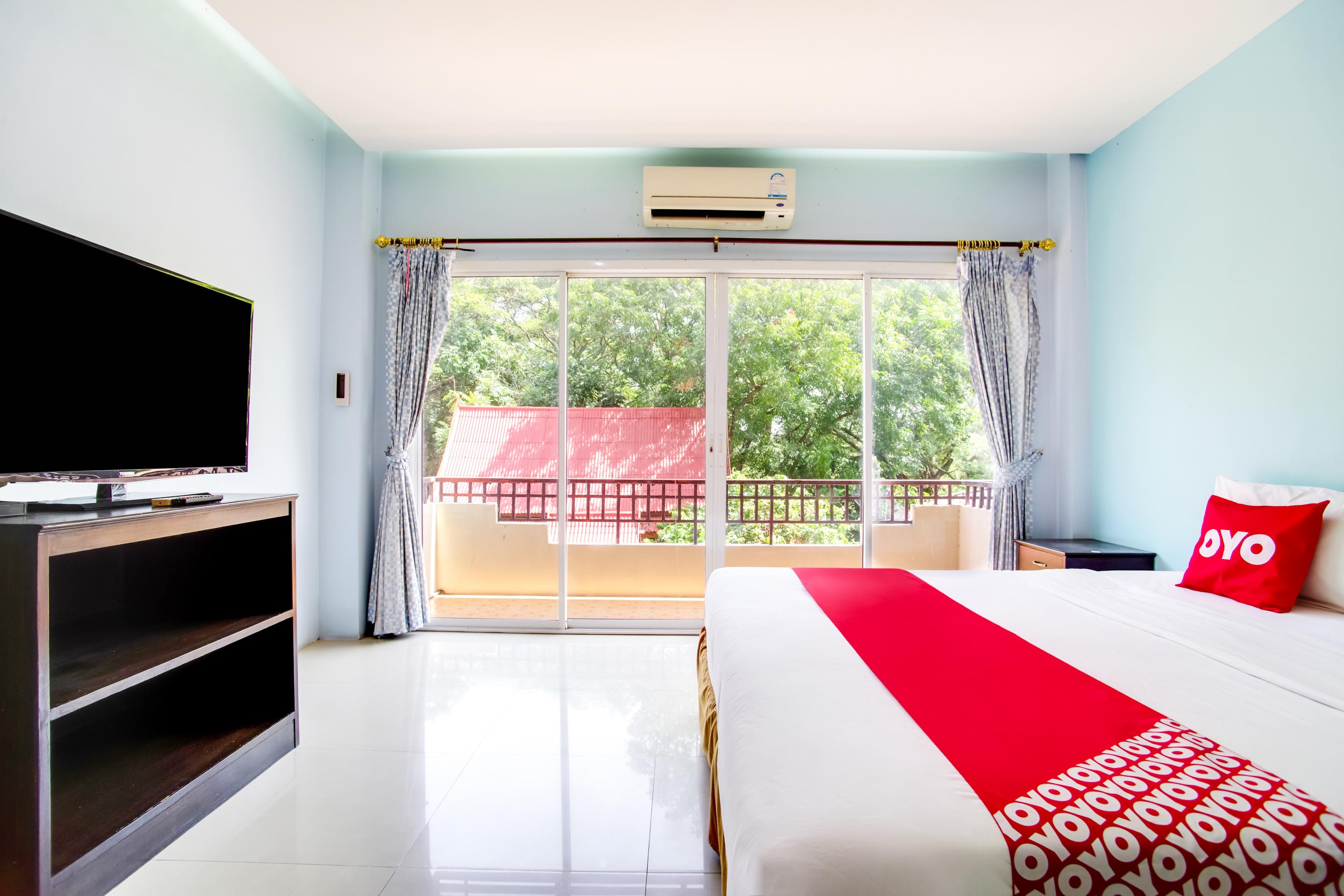 OYO 384 Ban Sabaidee Hotel Ayutthaya Bagian luar foto