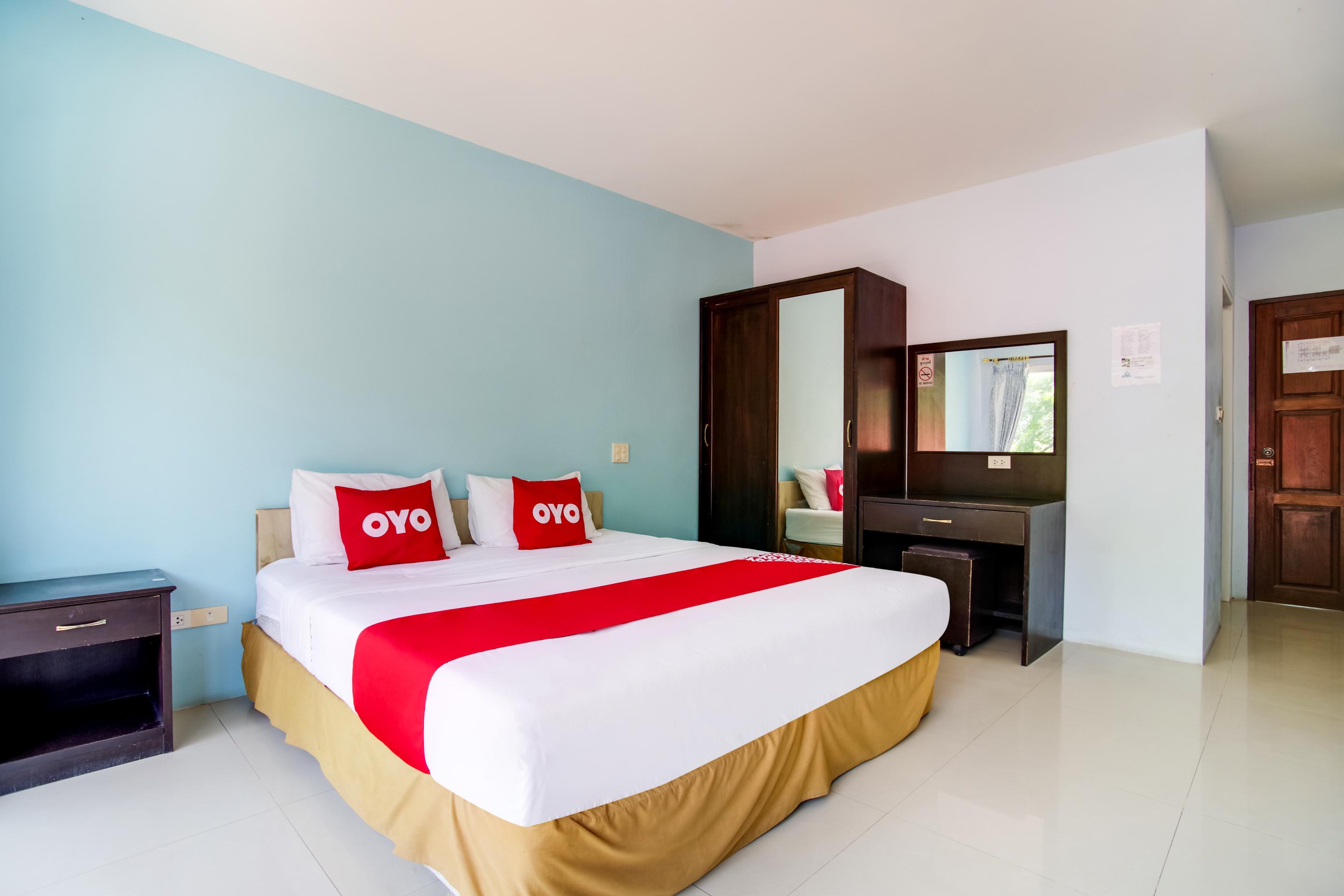 OYO 384 Ban Sabaidee Hotel Ayutthaya Bagian luar foto