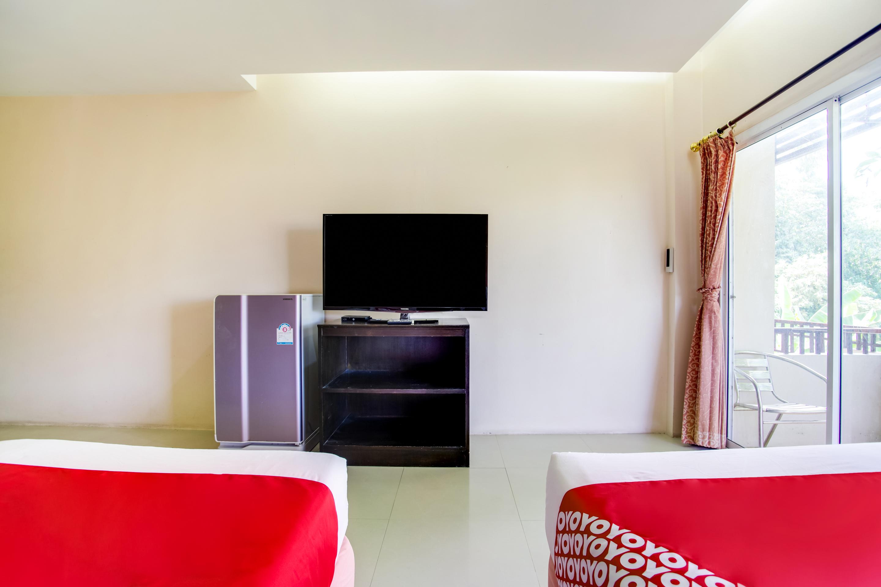 OYO 384 Ban Sabaidee Hotel Ayutthaya Bagian luar foto
