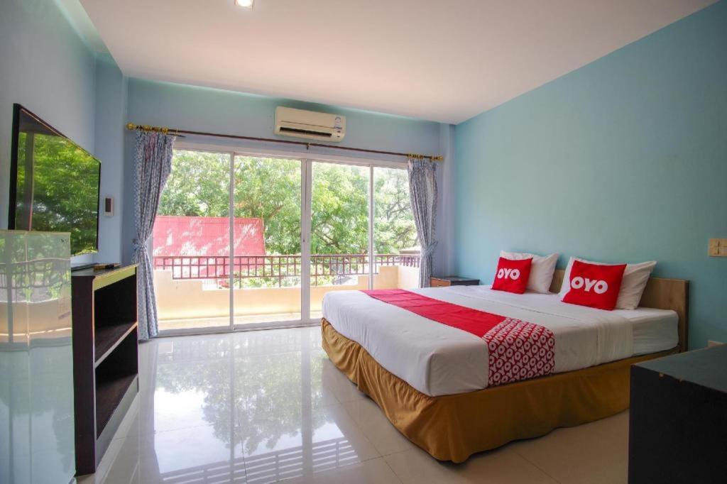 OYO 384 Ban Sabaidee Hotel Ayutthaya Bagian luar foto