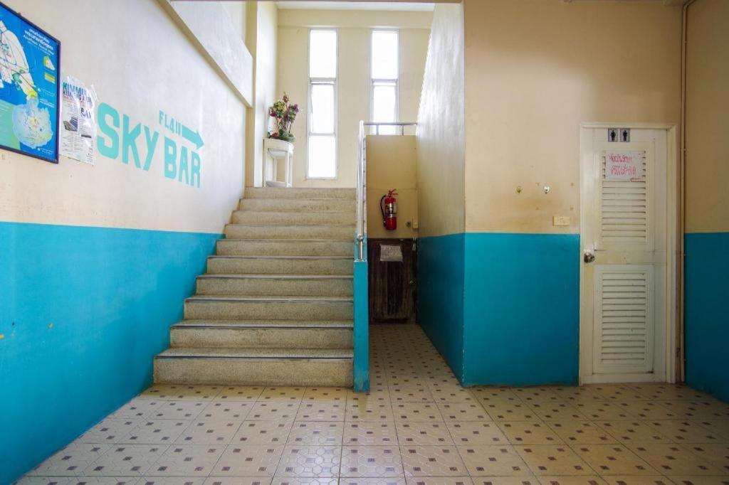 OYO 384 Ban Sabaidee Hotel Ayutthaya Bagian luar foto