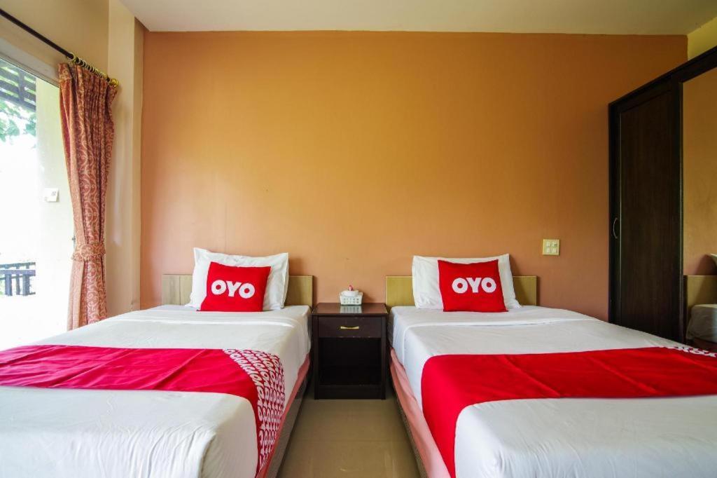 OYO 384 Ban Sabaidee Hotel Ayutthaya Bagian luar foto