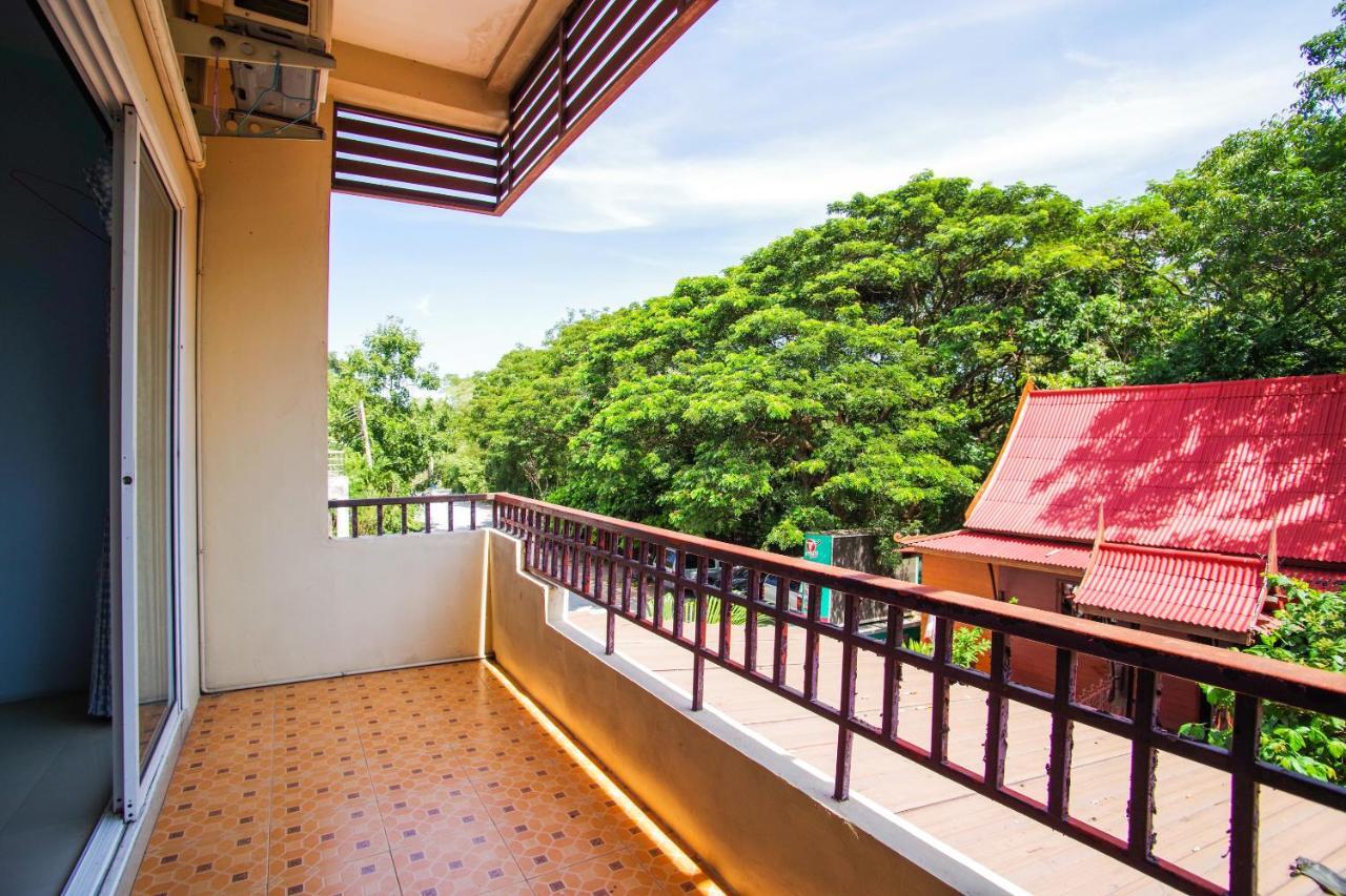 OYO 384 Ban Sabaidee Hotel Ayutthaya Bagian luar foto
